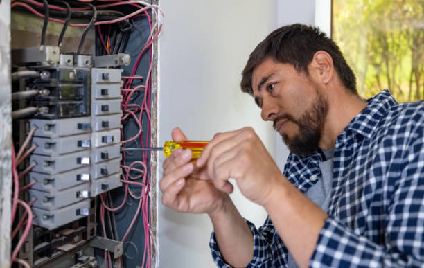 Best Circuit Breaker Repair  in Alexandria, MN